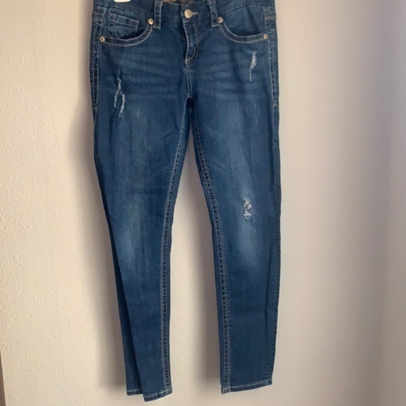 Jen7 by Seven7 Skinny Distressed - Picture 1 of 4